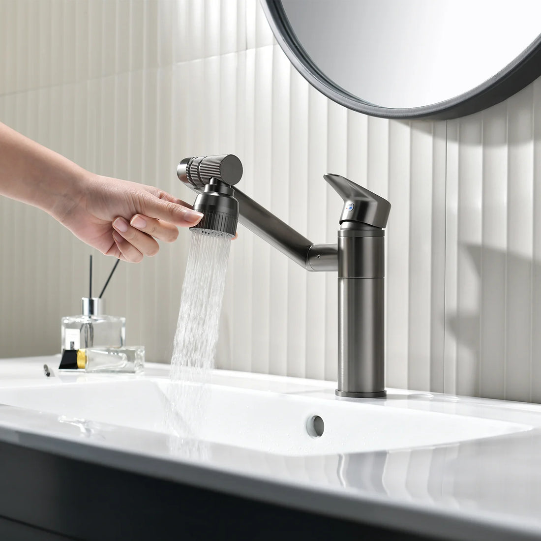 Lavabory BF02 Gunmetal Pull-Down Bathroom Faucet with Dual Sprayer & Mixer Tap